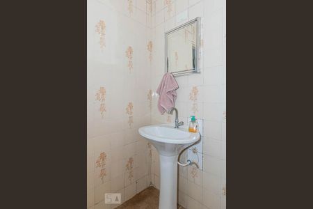 Casa para alugar com 198m², 5 quartos e 2 vagas Casa para alugar com 198m², 5 quartos e 2 vagasBanheiro - Casa 01