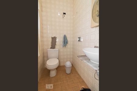 Casa para alugar com 198m², 5 quartos e 2 vagas Casa para alugar com 198m², 5 quartos e 2 vagasBanheiro da Suíte - Casa 01