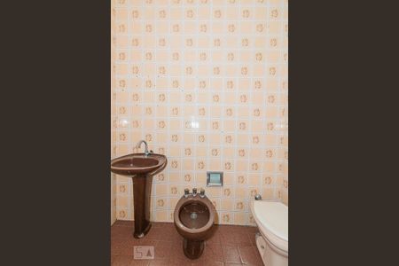 Casa para alugar com 198m², 5 quartos e 2 vagas Casa para alugar com 198m², 5 quartos e 2 vagasBanheiro - Casa 02