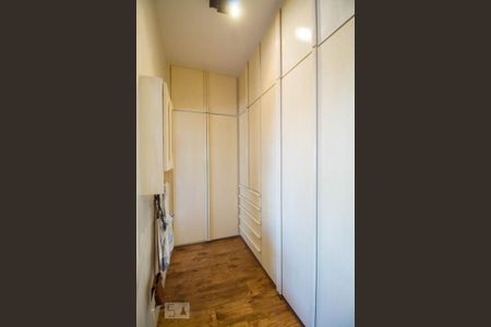 Apartamento à venda com 272m², 4 quartos e 4 vagasSuíte 1