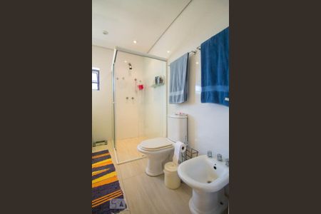 Apartamento à venda com 272m², 4 quartos e 4 vagasBanheiro da Suíte 1