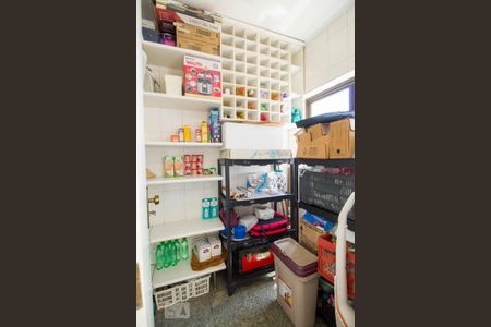 Apartamento à venda com 272m², 4 quartos e 4 vagasDespensa