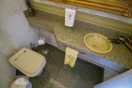 Apartamento à venda com 272m², 4 quartos e 4 vagasLavabo