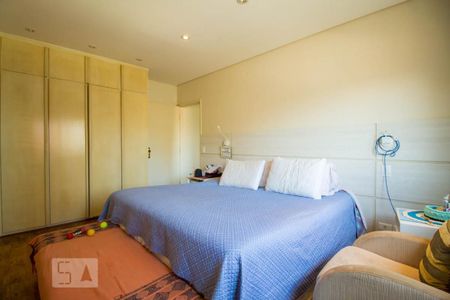 Apartamento à venda com 272m², 4 quartos e 4 vagasSuíte 1