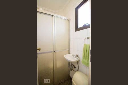 Apartamento à venda com 272m², 4 quartos e 4 vagasBanheiro de Serviço