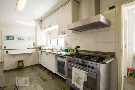 Apartamento à venda com 272m², 4 quartos e 4 vagasCozinha 