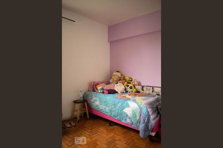 Quarto 1 de apartamento para alugar com 3 quartos, 110m² em Santo Antônio, Porto Alegre