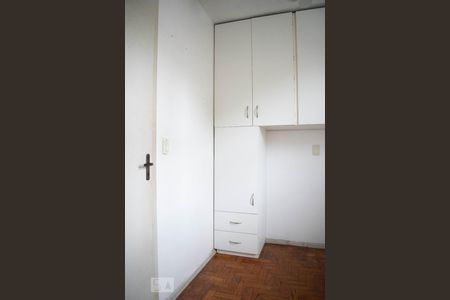 Quarto 2 de apartamento para alugar com 3 quartos, 110m² em Santo Antônio, Porto Alegre