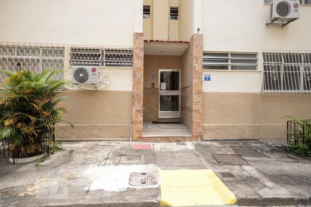 Apartamento para alugar com 43m², 2 quartos e sem vagaEntrada