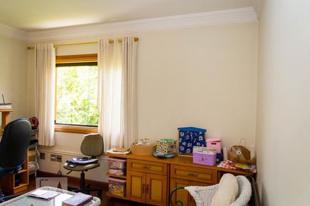 Casa de condomínio à venda com 586m², 4 quartos e 3 vagasEscritório