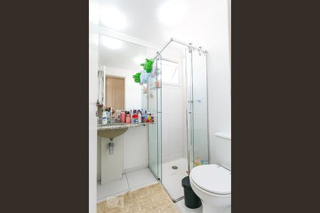 Apartamento à venda com 70m², 3 quartos e 1 vaga Apartamento à venda com 70m², 3 quartos e 1 vagaBanheiro da Suíte