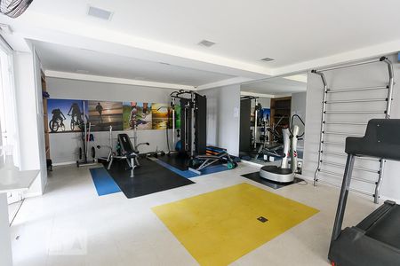 Apartamento à venda com 70m², 3 quartos e 1 vaga Apartamento à venda com 70m², 3 quartos e 1 vagaÁrea comum - Academia