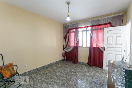 Sala de casa à venda com 2 quartos, 200m² em Jardim Monte Kemel, São Paulo