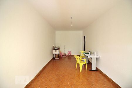 Casa à venda com 125m², 4 quartos e 4 vagasGaragem