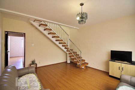 Casa à venda com 125m², 4 quartos e 4 vagasSala 