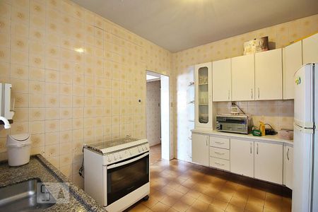 Casa à venda com 125m², 4 quartos e 4 vagasCozinha