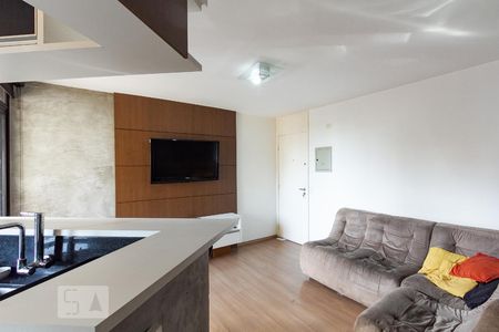 Sala/Cozinha de apartamento para alugar com 1 quarto, 40m² em Indianópolis, São Paulo