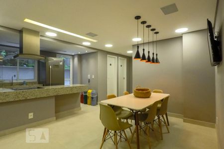 Studio para alugar com 39m², 1 quarto e 1 vaga Studio para alugar com 39m², 1 quarto e 1 vagaÁrea comum - Salão de festas