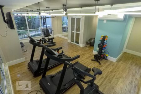 Studio para alugar com 39m², 1 quarto e 1 vaga Studio para alugar com 39m², 1 quarto e 1 vagaÁrea comum - Academia
