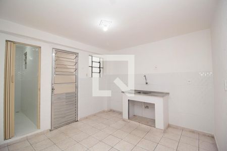 Sala/ Cozinha de casa para alugar com 1 quarto, 45m² em Vila Zat, São Paulo
