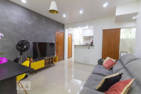 Apartamento à venda com 80m², 2 quartos e 1 vaga Apartamento à venda com 80m², 2 quartos e 1 vagaSala