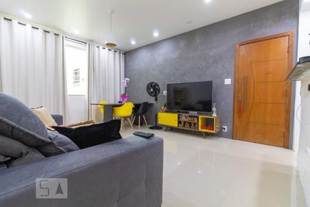 Apartamento à venda com 80m², 2 quartos e 1 vaga Apartamento à venda com 80m², 2 quartos e 1 vagaSala