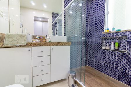 Apartamento à venda com 80m², 2 quartos e 1 vaga Apartamento à venda com 80m², 2 quartos e 1 vagaBanheiro da Suíte