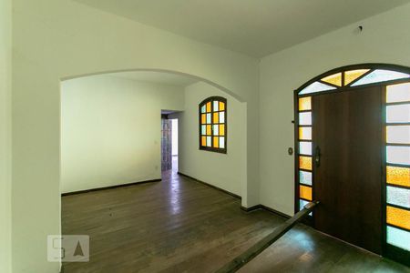 Sala de casa à venda com 2 quartos, 320m² em Novo Glória, Belo Horizonte