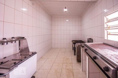 Casa à venda com 688m², 1 quarto e 13 vagasCozinha