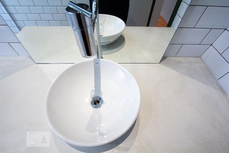 Apartamento para alugar com 90m², 2 quartos e sem vagaBanheiro - Torneira