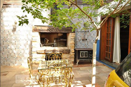 Casa à venda com 300m², 3 quartos e 3 vagasQuintal