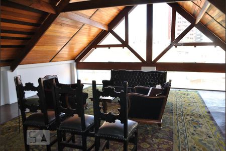 Casa à venda com 300m², 3 quartos e 3 vagasTerraço