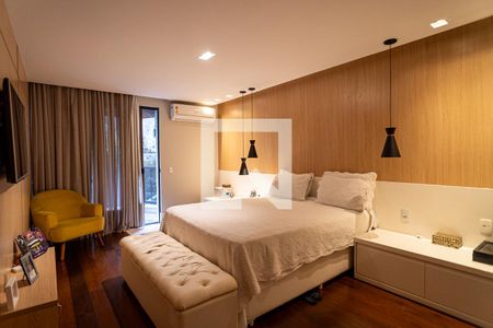 Apartamento à venda com 341m², 4 quartos e 2 vagasSuite