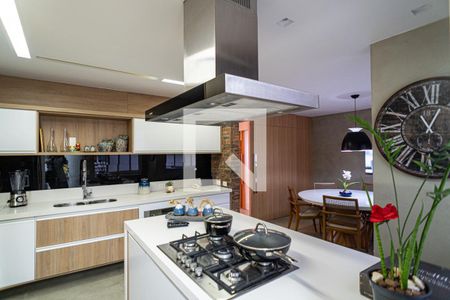 Apartamento à venda com 341m², 4 quartos e 2 vagasCozinha