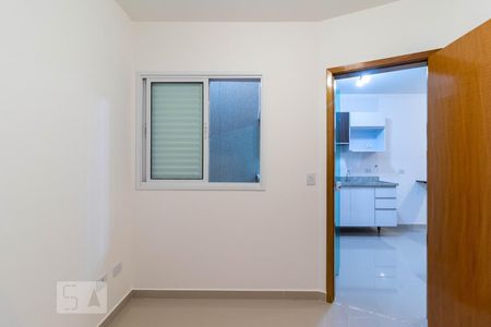 Quarto 2 de casa de condomínio para alugar com 2 quartos, 36m² em Vila Paiva, São Paulo