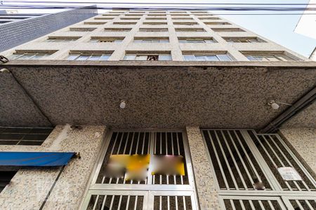 Apartamento à venda com 35m², 1 quarto e sem vaga Apartamento à venda com 35m², 1 quarto e sem vagaFachada