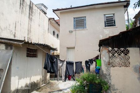 Casa à venda com 100m², 2 quartos e 1 vagaárea de serviço