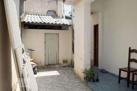 Casa à venda com 100m², 2 quartos e 1 vagaquintal