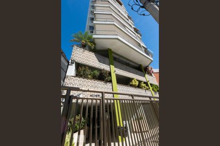 Apartamento para alugar com 102m², 2 quartos e 1 vagaFachada