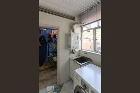 Apartamento para alugar com 102m², 2 quartos e 1 vagaÁrea de Serviço