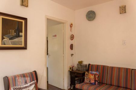 Casa à venda com 70m², 2 quartos e 2 vagasSala