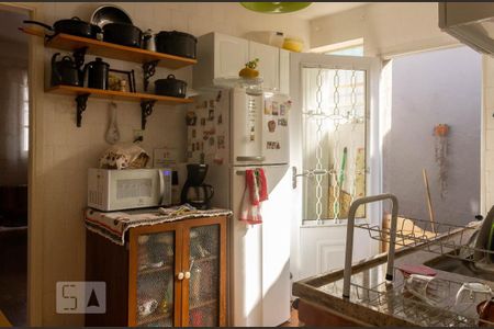 Casa à venda com 70m², 2 quartos e 2 vagasCozinha