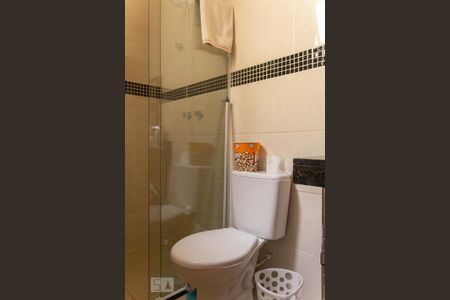 Casa à venda com 200m², 3 quartos e 2 vagas Casa à venda com 200m², 3 quartos e 2 vagasBanheiro Suíte 3