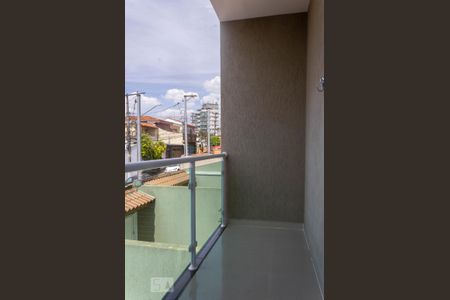 Casa à venda com 200m², 3 quartos e 2 vagas Casa à venda com 200m², 3 quartos e 2 vagasVaranda Suíte 3