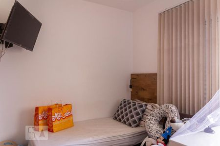Suíte 1 de casa à venda com 3 quartos, 200m² em Vila Marari, São Paulo