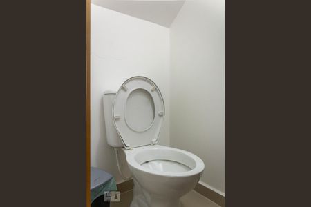 Lavabo de casa à venda com 3 quartos, 200m² em Vila Marari, São Paulo