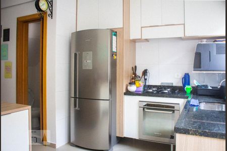 Casa à venda com 200m², 3 quartos e 2 vagas Casa à venda com 200m², 3 quartos e 2 vagasCozinha