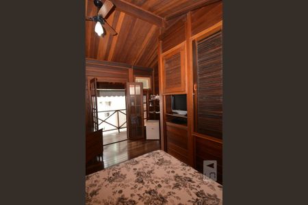 Casa para alugar com 196m², 3 quartos e 2 vagasSuíte