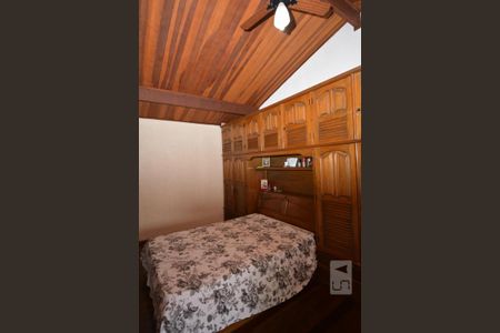 Casa para alugar com 196m², 3 quartos e 2 vagasSuíte