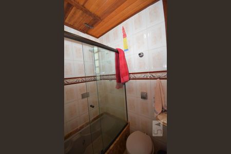 Casa para alugar com 196m², 3 quartos e 2 vagasBanheiro da Suíte